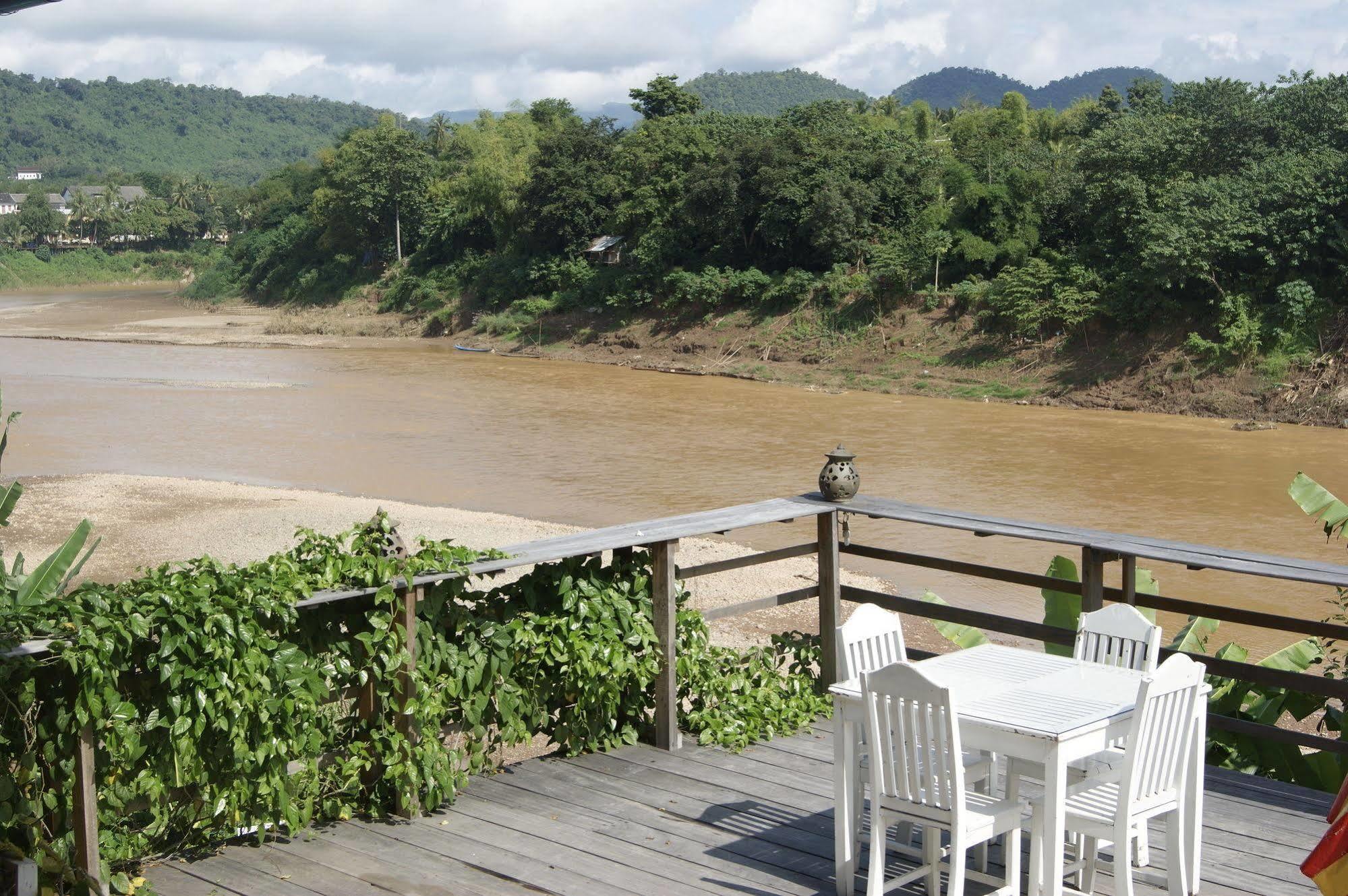 Merry Riverside Hotel Luang Prabang Exterior photo