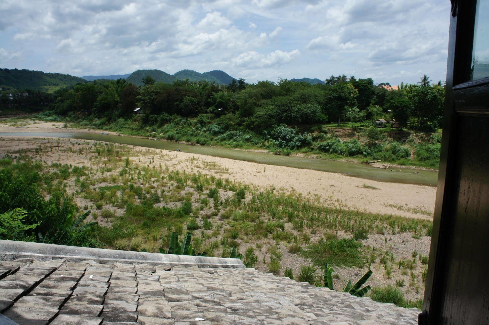 Merry Riverside Hotel Luang Prabang Exterior photo