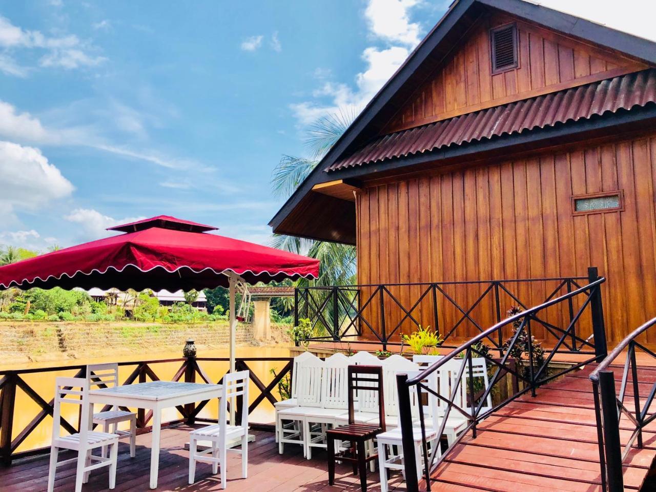 Merry Riverside Hotel Luang Prabang Exterior photo